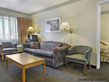 Travelodge By Wyndham Everett City Center Habitación foto